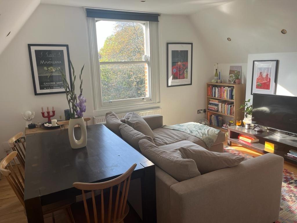 2 Bedroom Top Floor Flat, West Dulwich Free Street Parking Londyn Zewnętrze zdjęcie