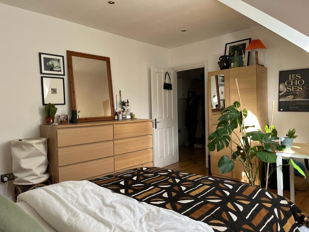 2 Bedroom Top Floor Flat, West Dulwich Free Street Parking Londyn Zewnętrze zdjęcie